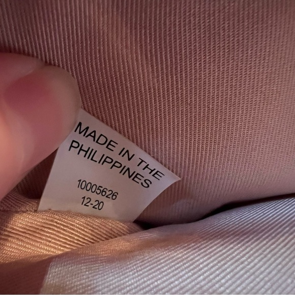 Tory Burch Tan Pebbled Leather Perry Bombe Wristlet - Picture 11 of 13